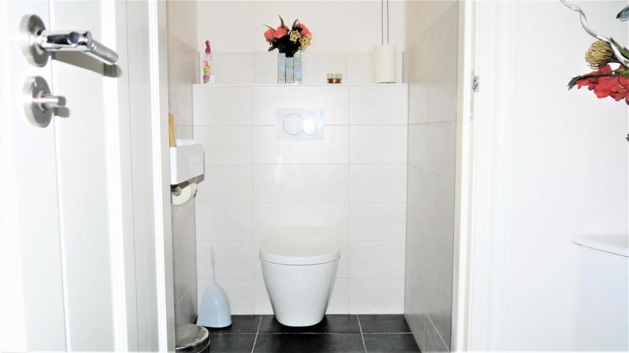 Markermeerlogies Bovenkarspel Buitenkant foto